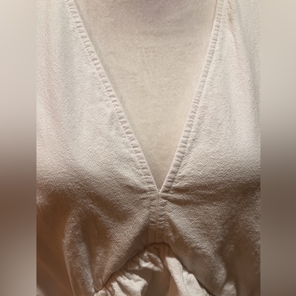 Women’s White Ruffled Shirt Top XL - Picture 3 of 9